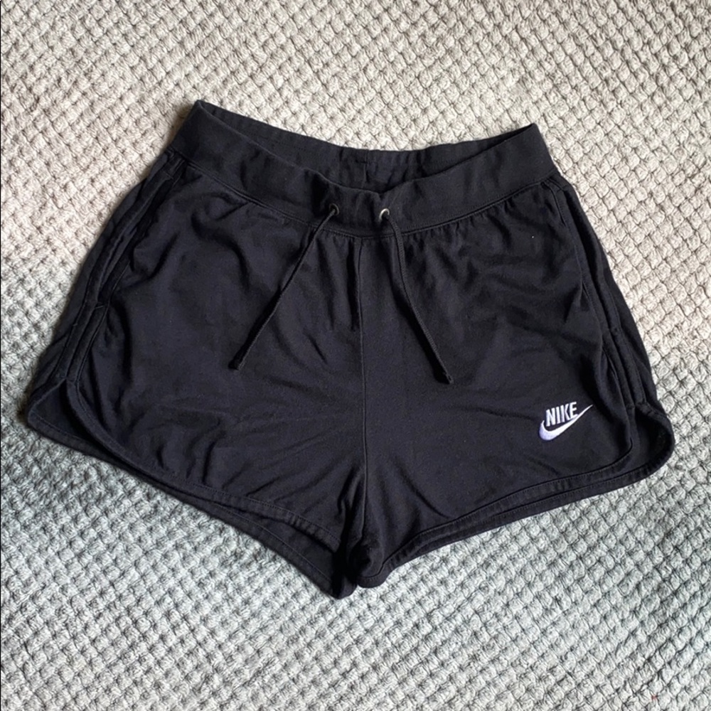 Nike black short